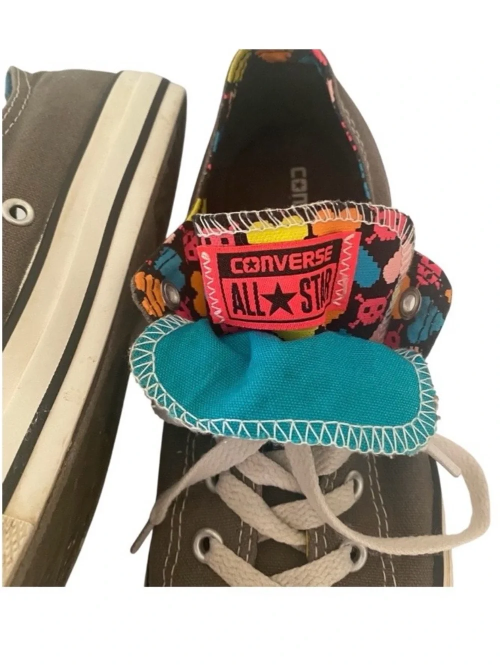 Converse Double Tongue Gray Sneakers with Multicolor Accents Jr 5 Women’s 7